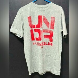 ⛵️Under Armour Gray Red Fitted Heatgear T-shirt